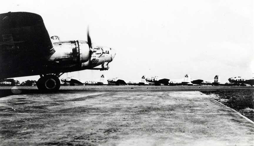 THE TARHEEL LEMON and the 398th Readying for Takeoff - 1944/1945
